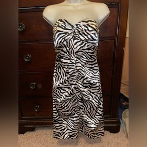 Zebra sweetheart neckline dress
